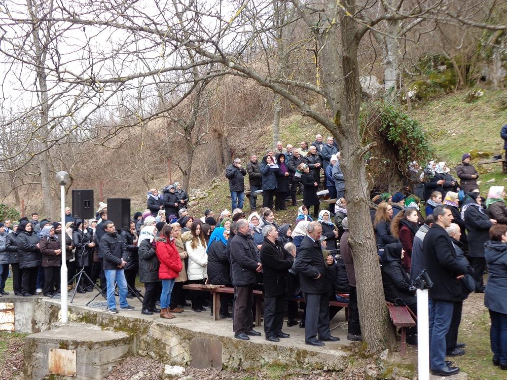 Misa kod Svete Marije Lurdske u Karaševu 2