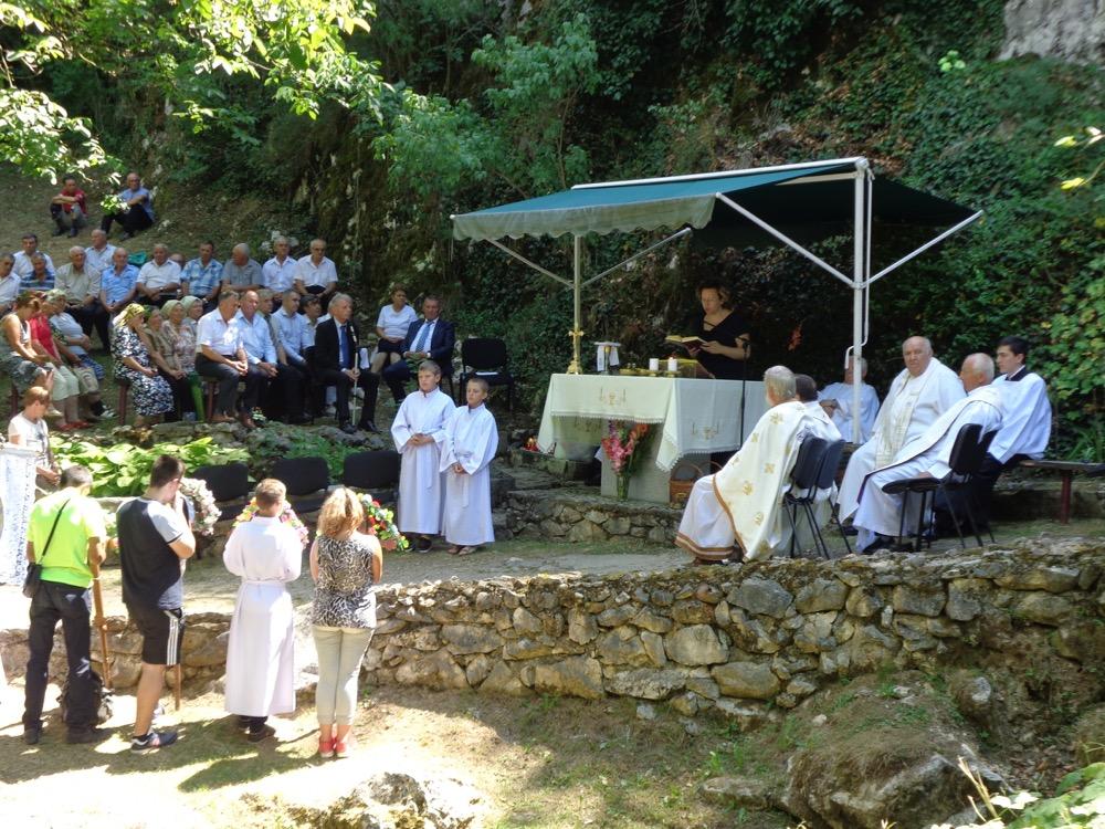 70. obljetnica posvete mjesta štovanja Gospe Lurdske u Karaševu - img8