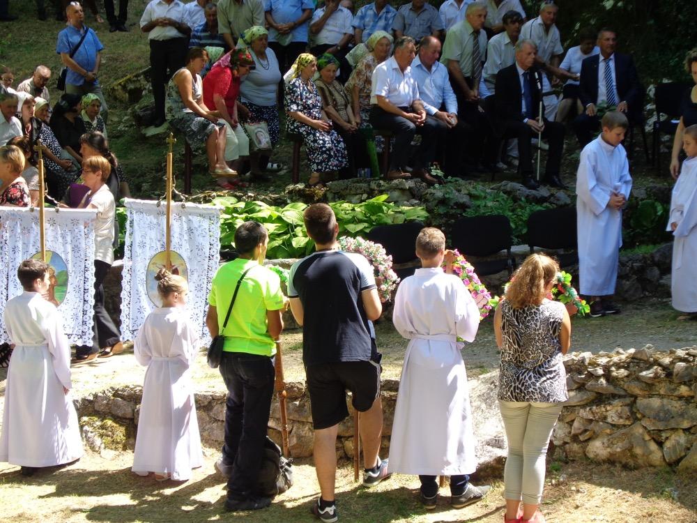 70. obljetnica posvete mjesta štovanja Gospe Lurdske u Karaševu - img9