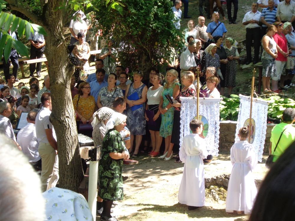70. obljetnica posvete mjesta štovanja Gospe Lurdske u Karaševu - img10